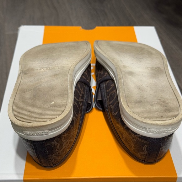 Women’s CK flats - Picture 5 of 5